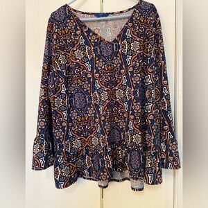 Apt 9 Top 1X Bell Sleeves V neck